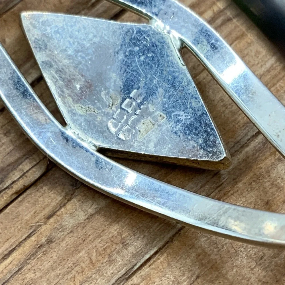 Navajo Vintage Purple Spiny Oyster Diamond Shape Cuff Bracelet - Picture 5 of 6